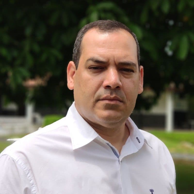 Flauberto Mello