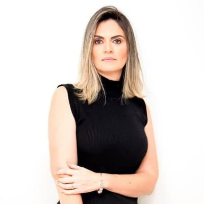 Lucia Carlos