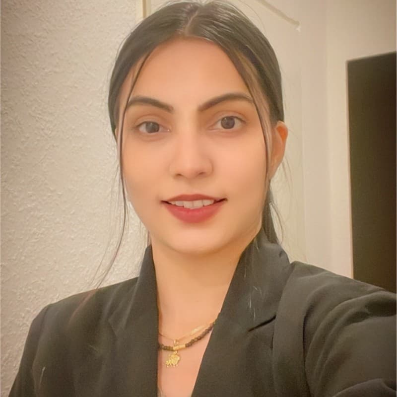 Simran DUBEY