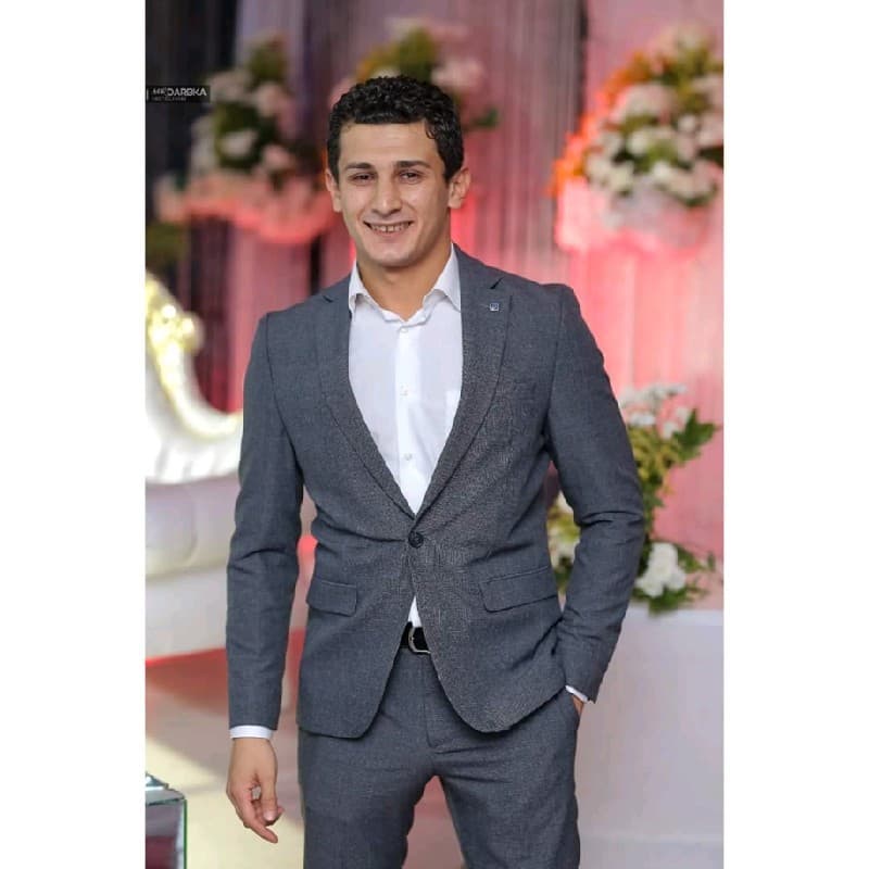 Tarek E.